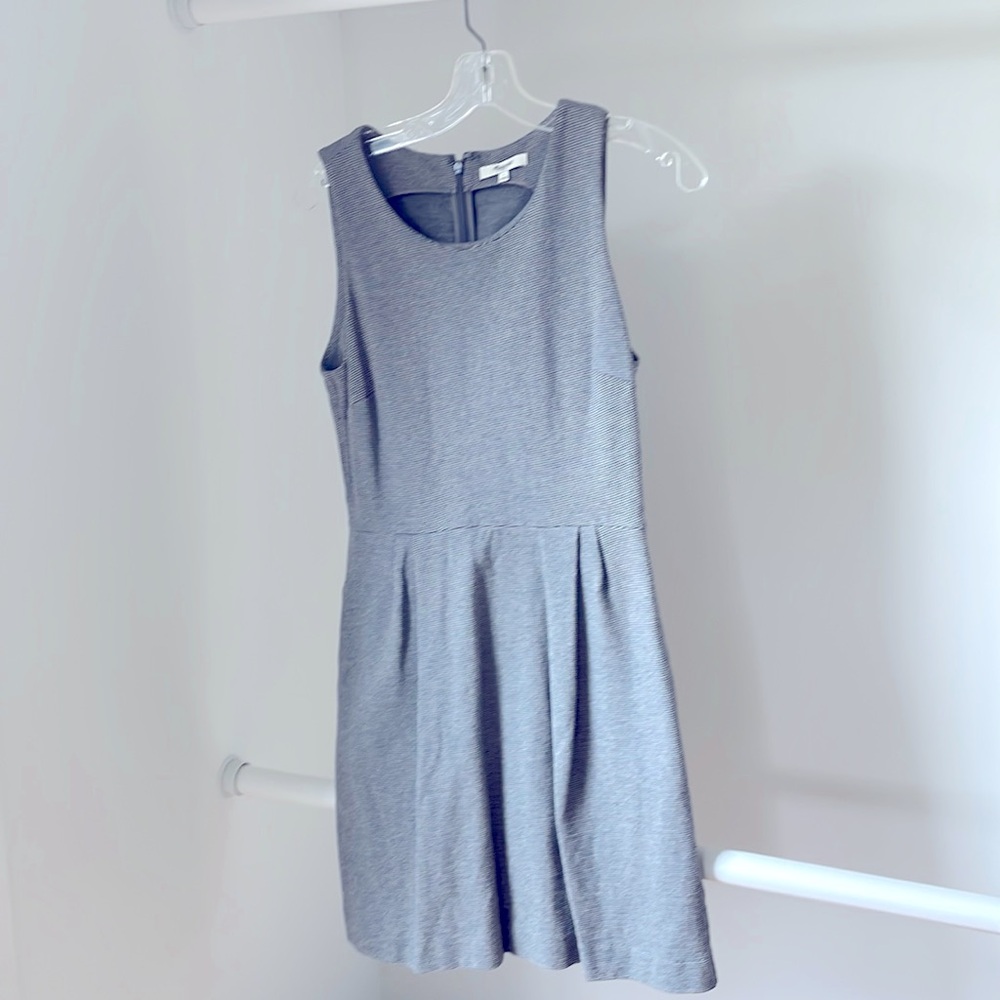 Madewell Gray Sleeveless Pleated Skater Dress